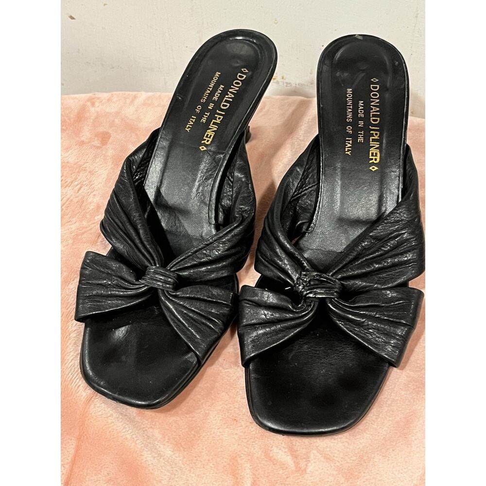 Women’s Italy Donald J Pliner soft black leather Kitten heels shoe size 7.5N - Picture 5 of 10